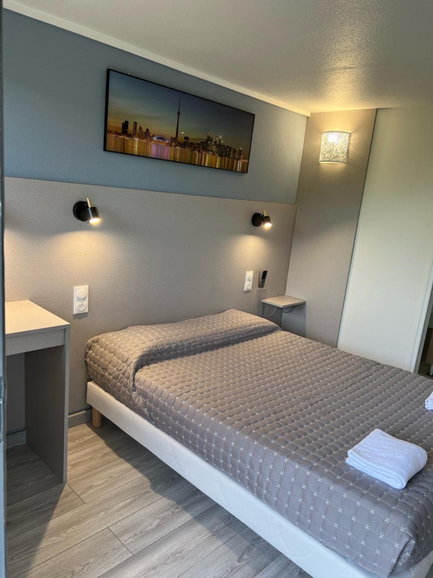 Fasthotel Roissy - 2* Saint-Witz