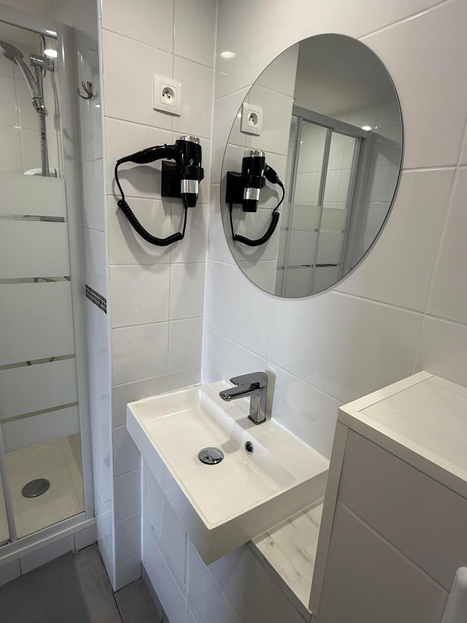 Fasthotel Roissy - Saint-Witz