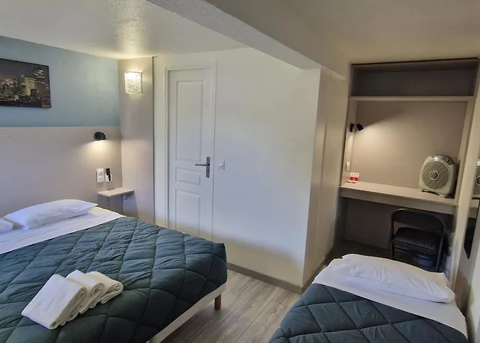 Fasthotel Roissy - Saint-Witz