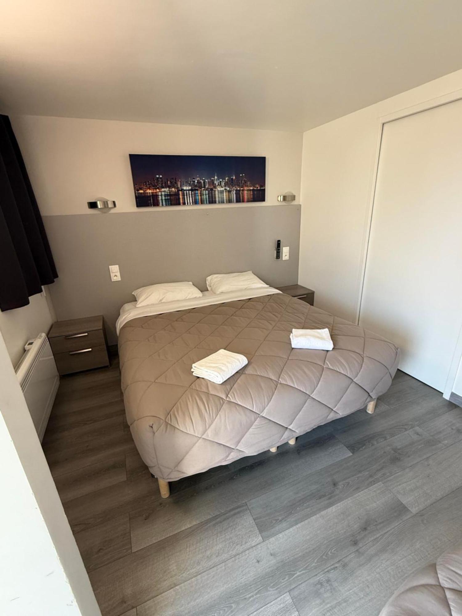 Fasthotel Roissy - 2* Saint-Witz