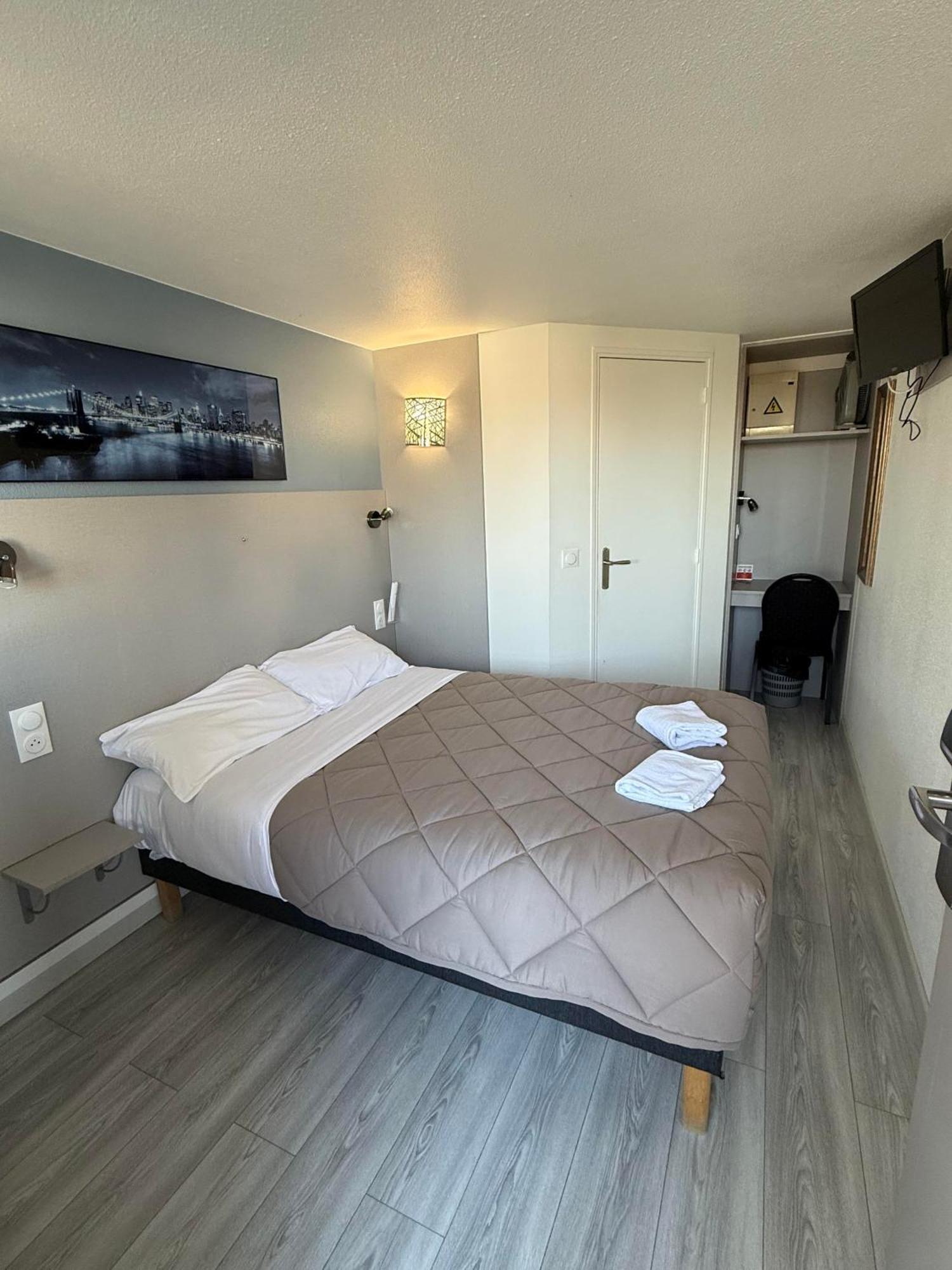 Fasthotel Roissy - 2* Saint-Witz