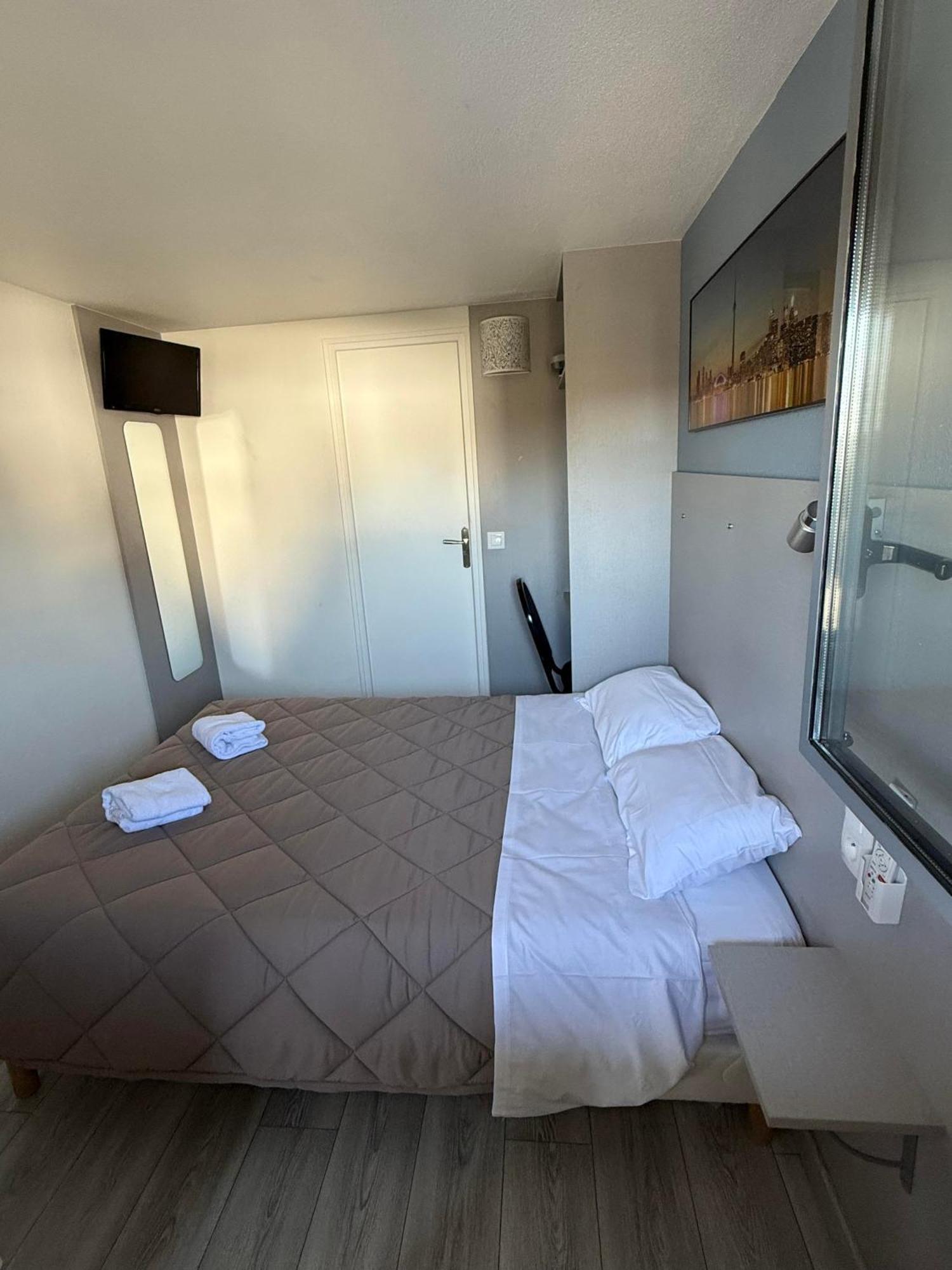 Fasthotel Roissy - Hotel
