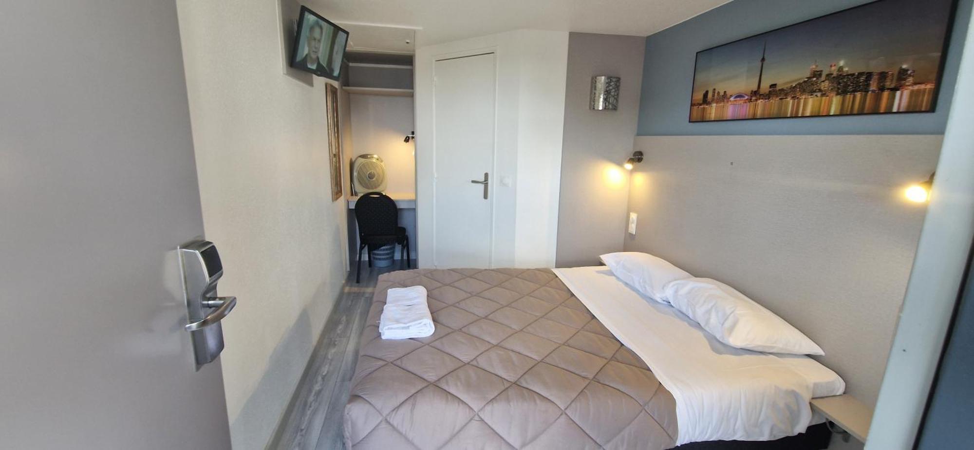 Fasthotel Roissy - Saint-Witz
