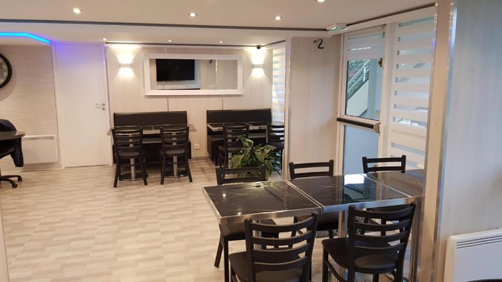 Hotel Fasthotel Roissy - 2*